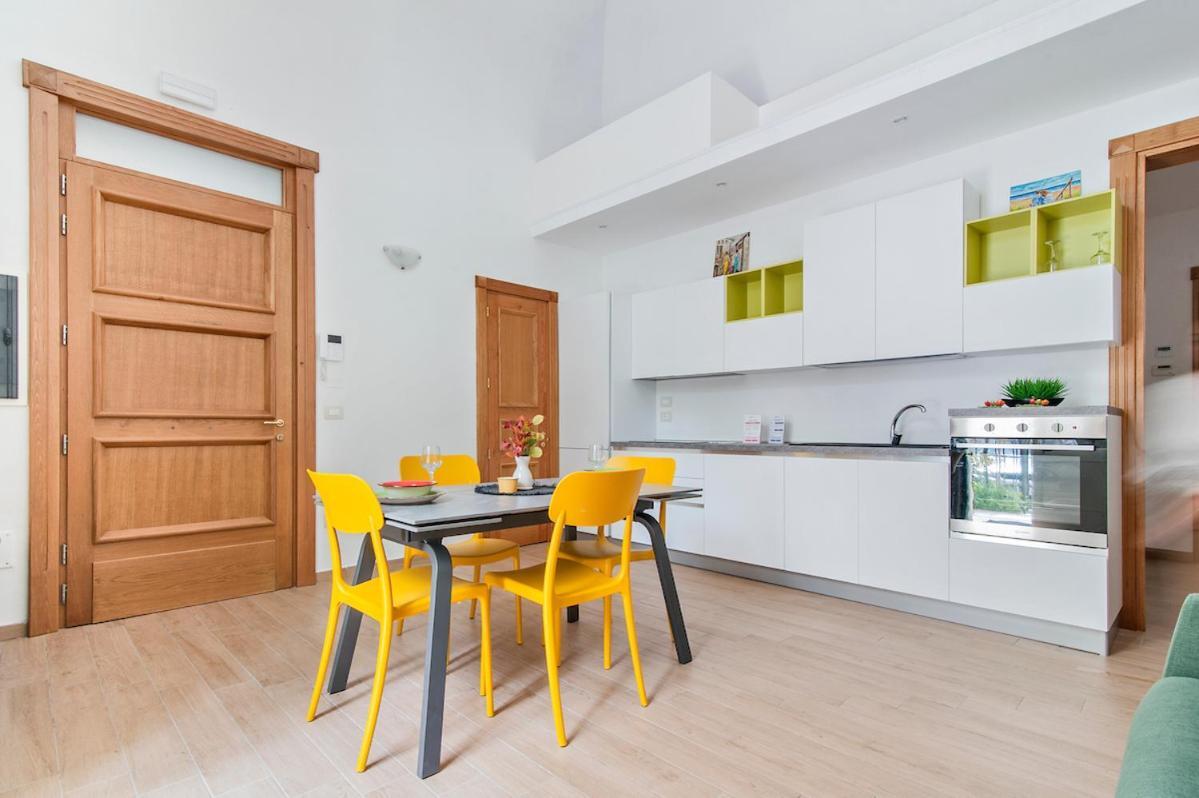 Residence De Franchis - Smart Apartments Lecce Exterior foto